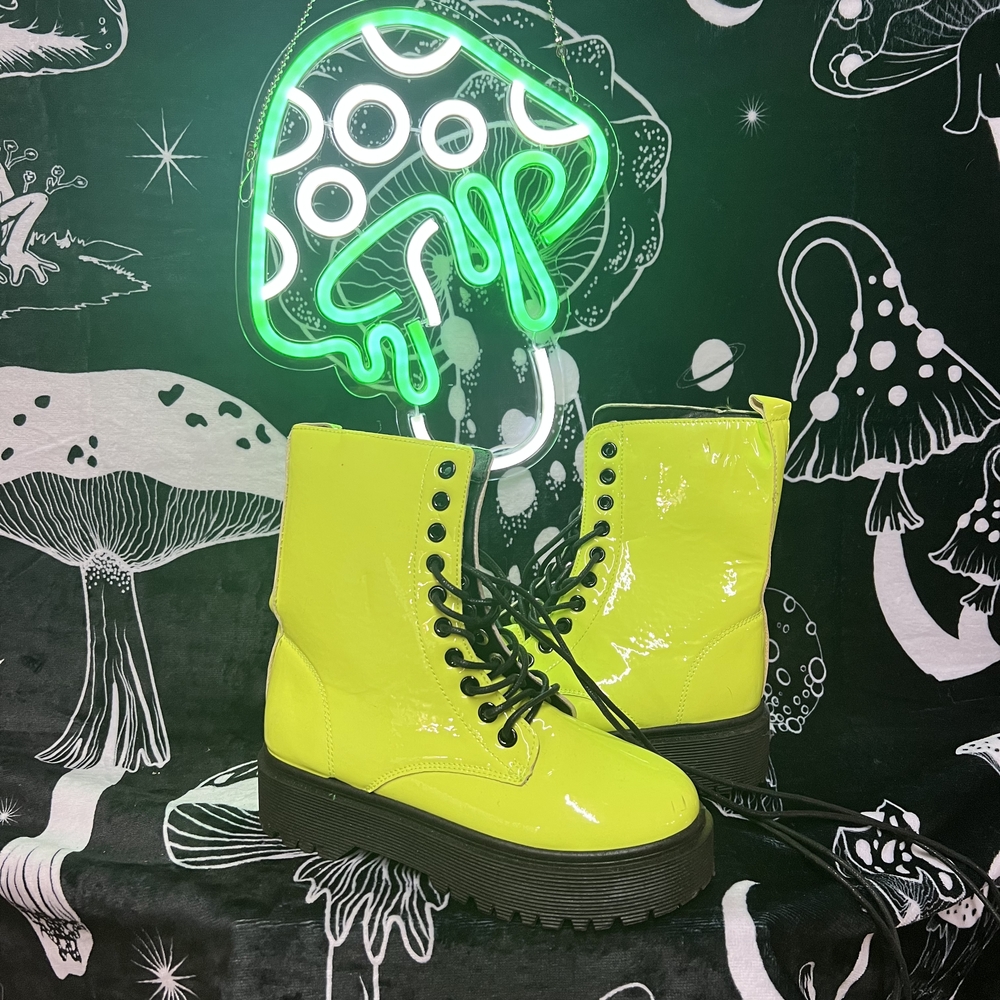 Wild Diva Neon Laced Combat Boot Size 6